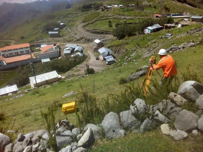 Mantenimiento de la Trocha de Acceso a la Localidad de Atash, Distrito de Huachis, Huari, Ancash.